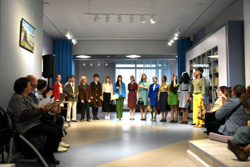 Показ советской моды на Фестивале школьных музеев